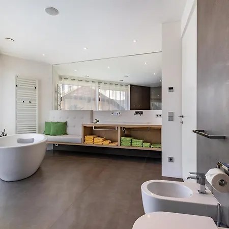 Aich Villa *